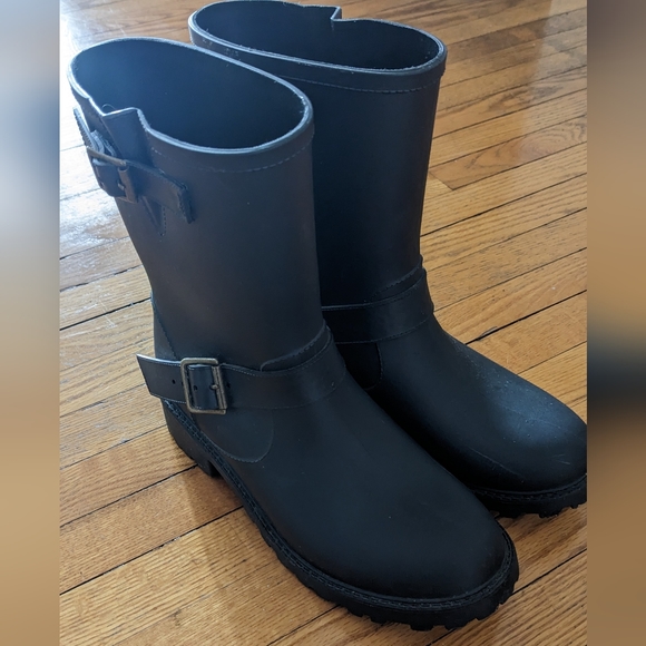 Rubber Rain Boots - Picture 2 of 3